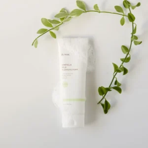 IUNIK Centella Mild Cleansing Foam – maigs attīrošs līdzeklis ar ābolu ekstraktu
