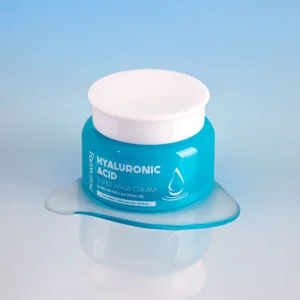 FARMSTAY Hyaluronic Acid Super Aqua Cream – mitrinošs vieglas tekstūras krēms
