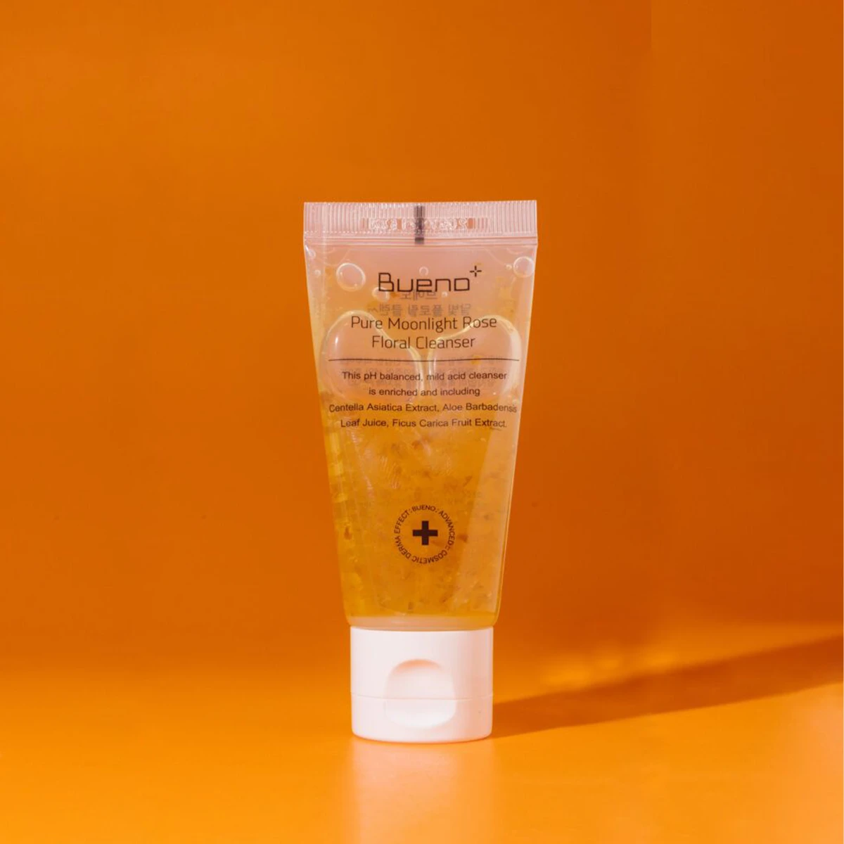 BUENO Pure Moonlight Rose Floral Cleanser